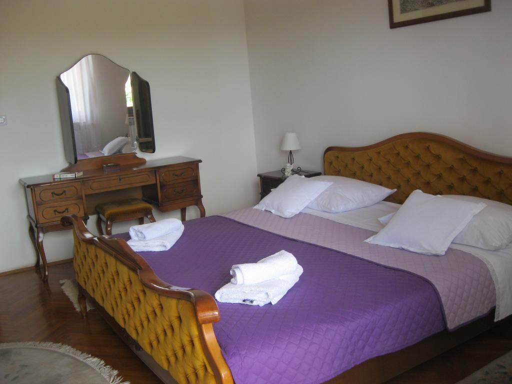 Apartment Promona Drniš Esterno foto