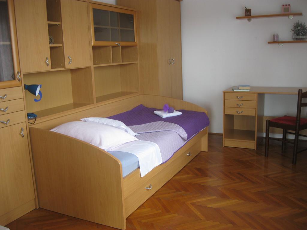 Apartment Promona Drniš Esterno foto
