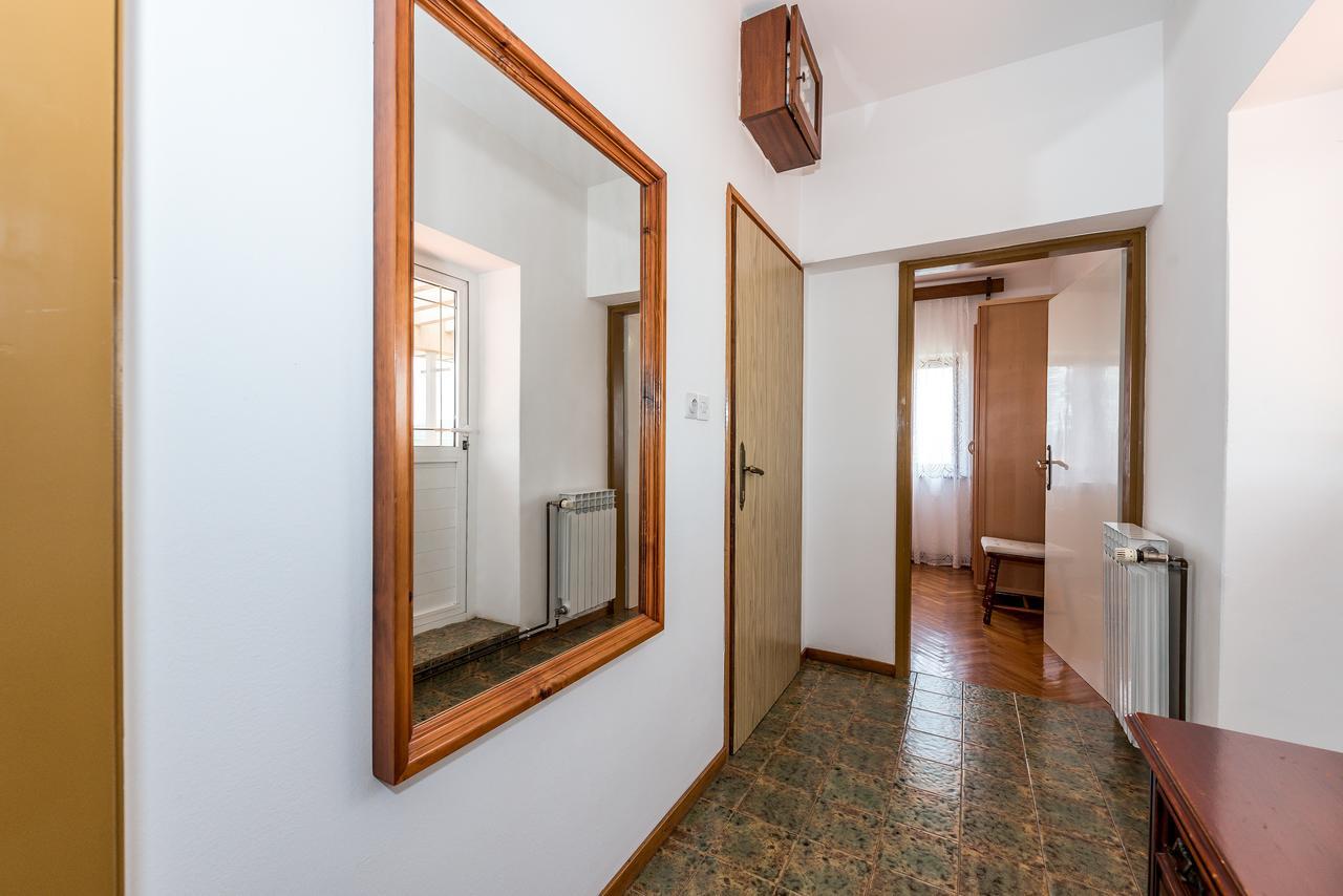Apartment Promona Drniš Esterno foto