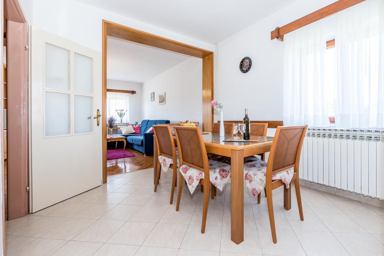 Apartment Promona Drniš Esterno foto