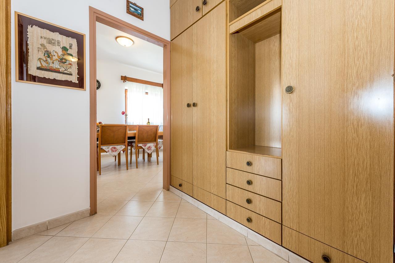 Apartment Promona Drniš Esterno foto
