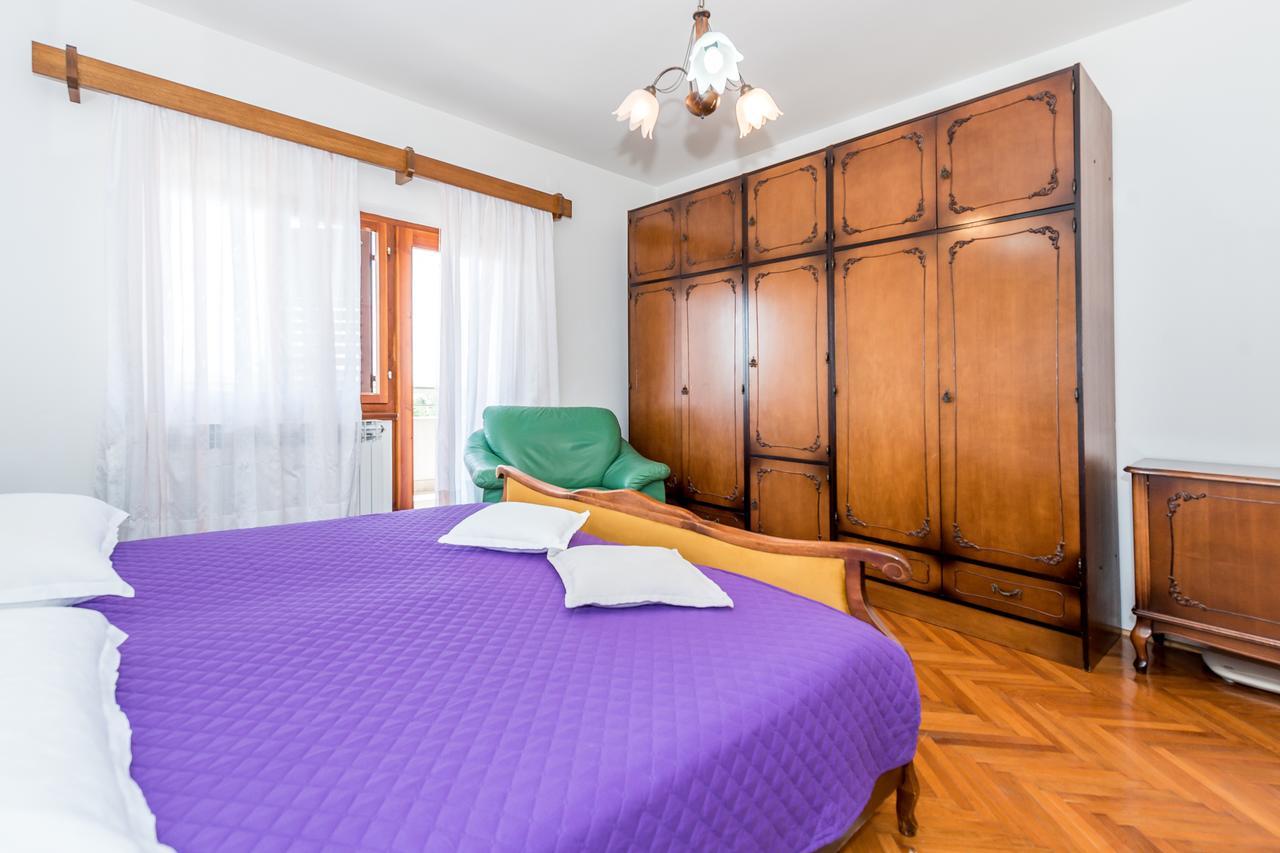 Apartment Promona Drniš Esterno foto