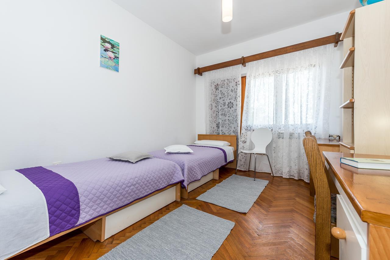 Apartment Promona Drniš Esterno foto